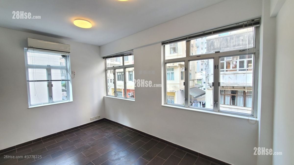 18 Gough Street Rental 1 Bedroom , 1 Bathroom 378 ft²