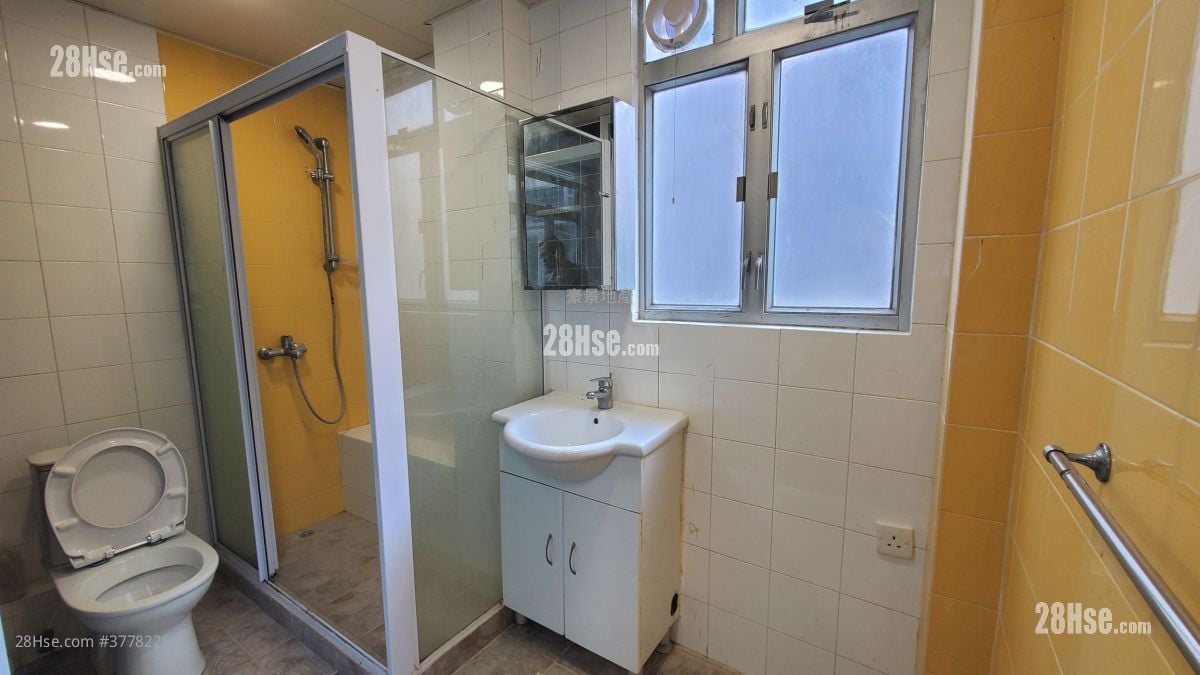 18 Gough Street Rental 1 Bedroom , 1 Bathroom 378 ft²