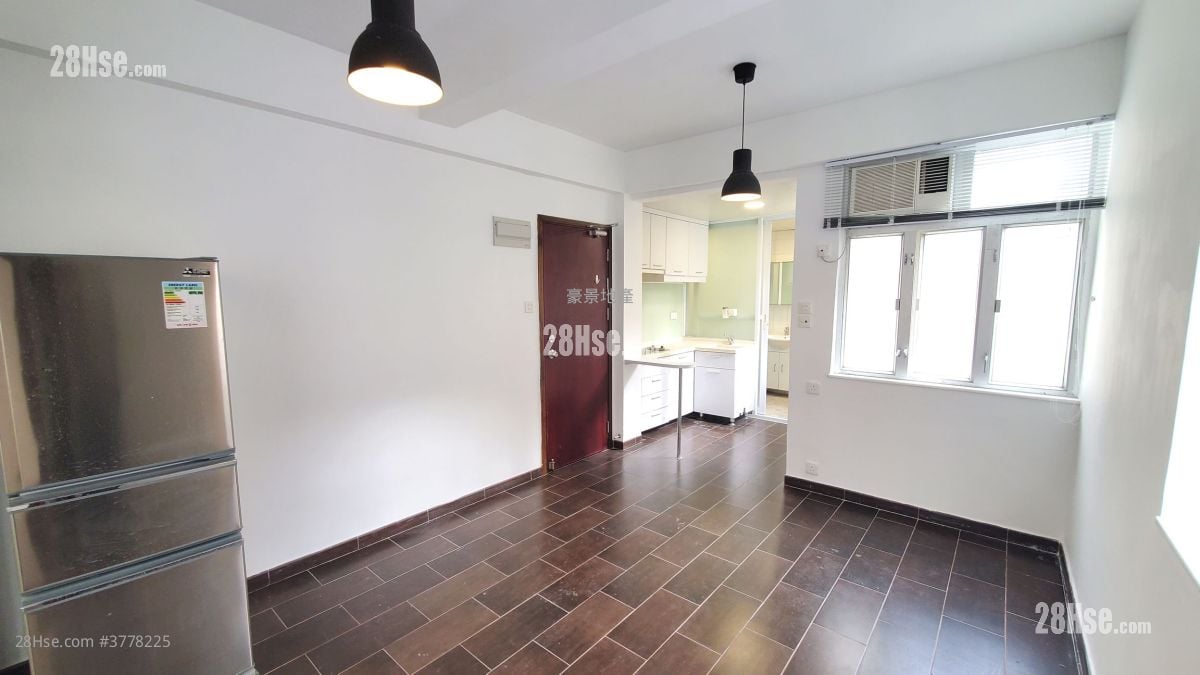 18 Gough Street Rental 1 Bedroom , 1 Bathroom 378 ft²