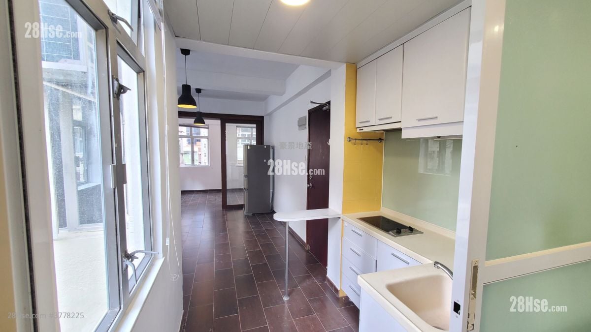 18 Gough Street Rental 1 Bedroom , 1 Bathroom 378 ft²