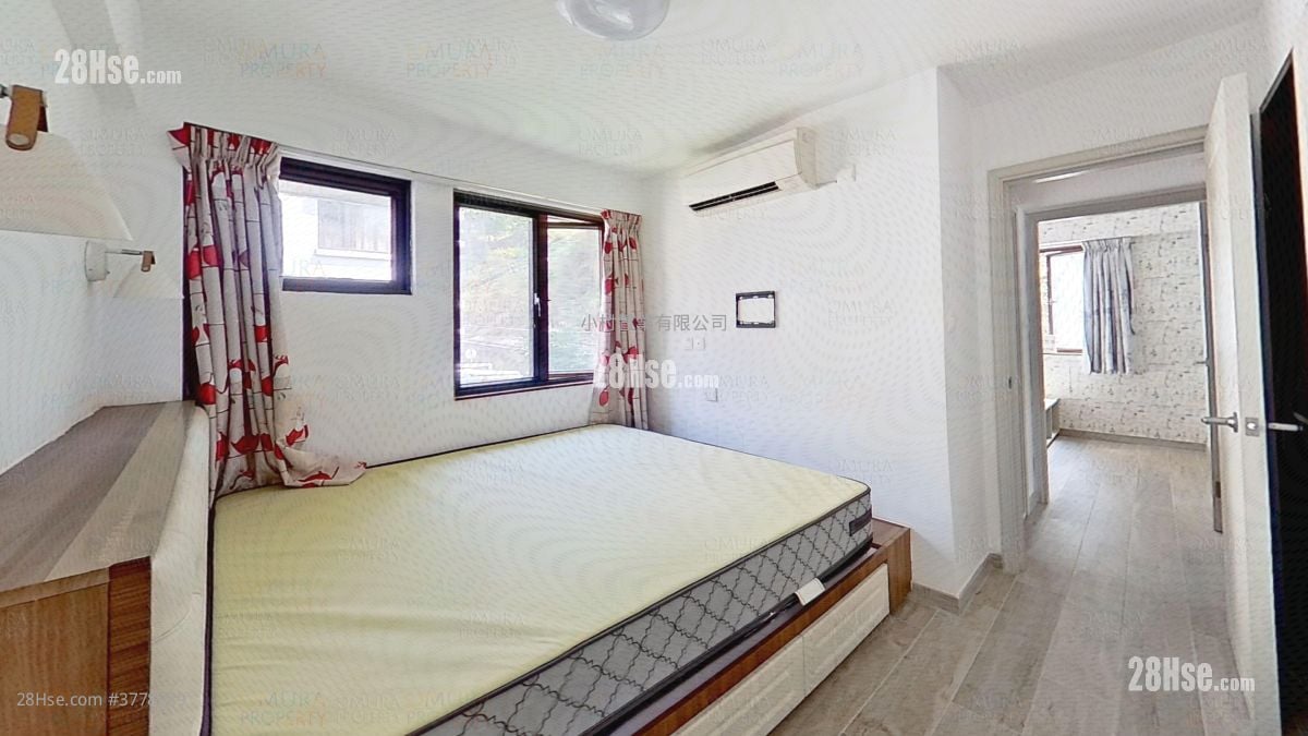bedroom 2: Chuen Yiu Terrace Sell 3 Bedrooms , 2 Bathrooms 700 ft²