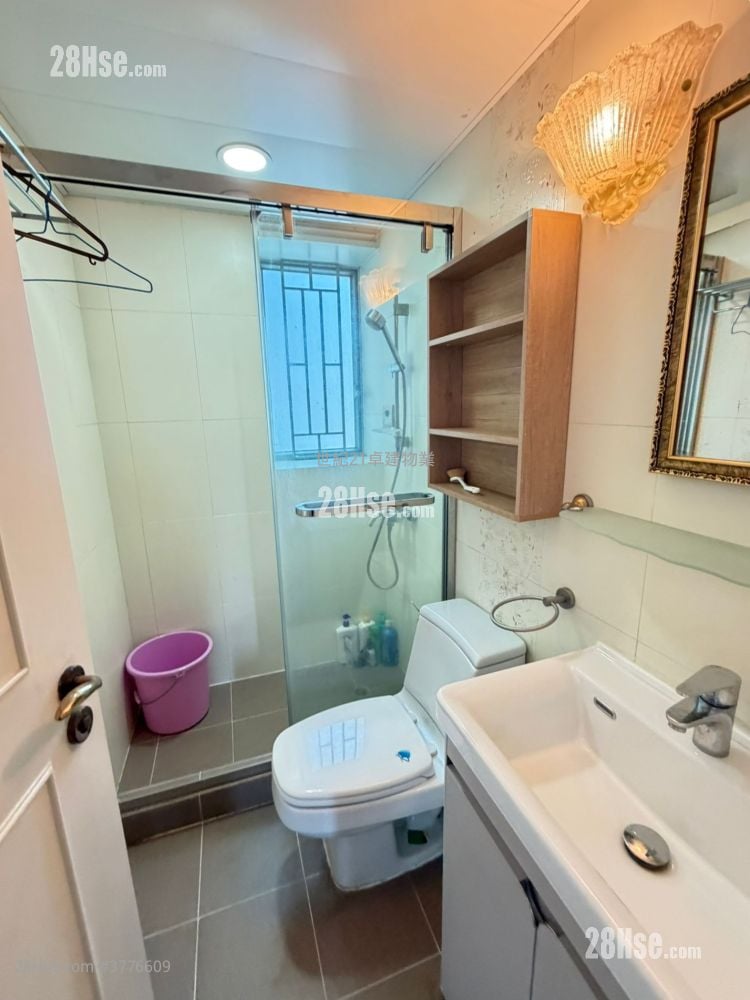 The Victoria Towers Rental 3 Bedrooms , 2 Bathrooms 750 ft²