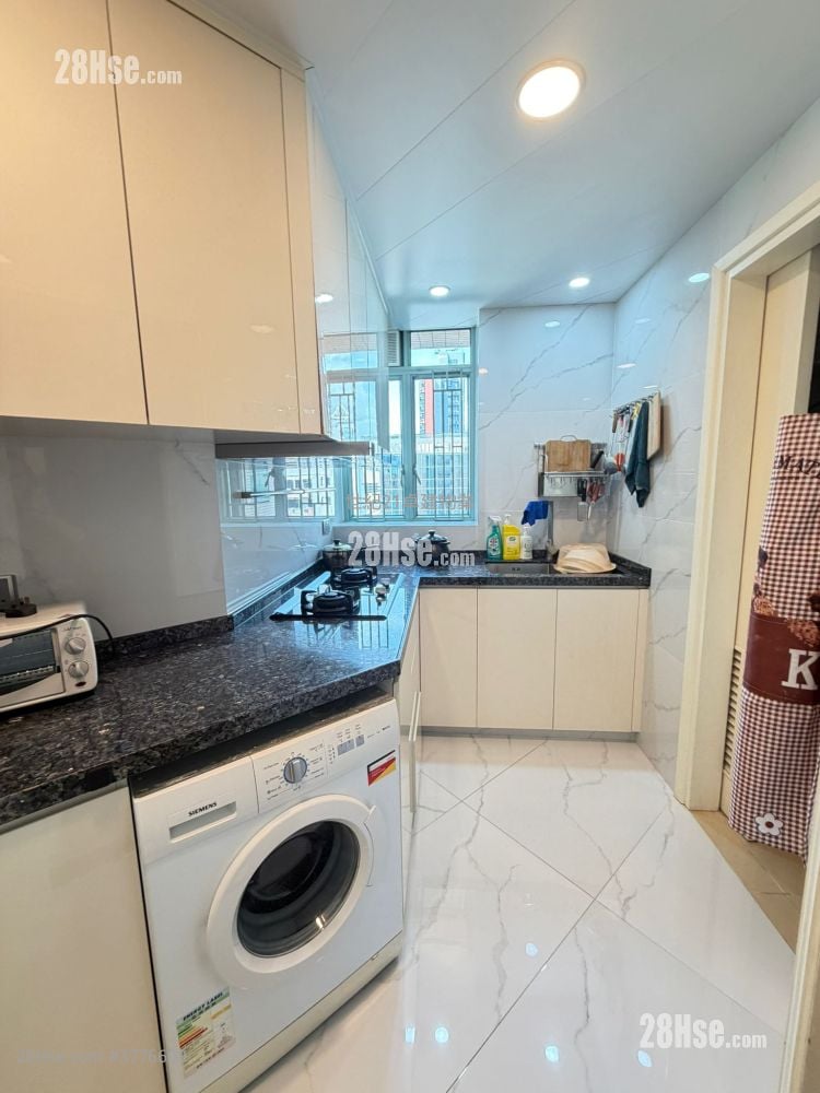 The Victoria Towers Rental 3 Bedrooms , 2 Bathrooms 750 ft²