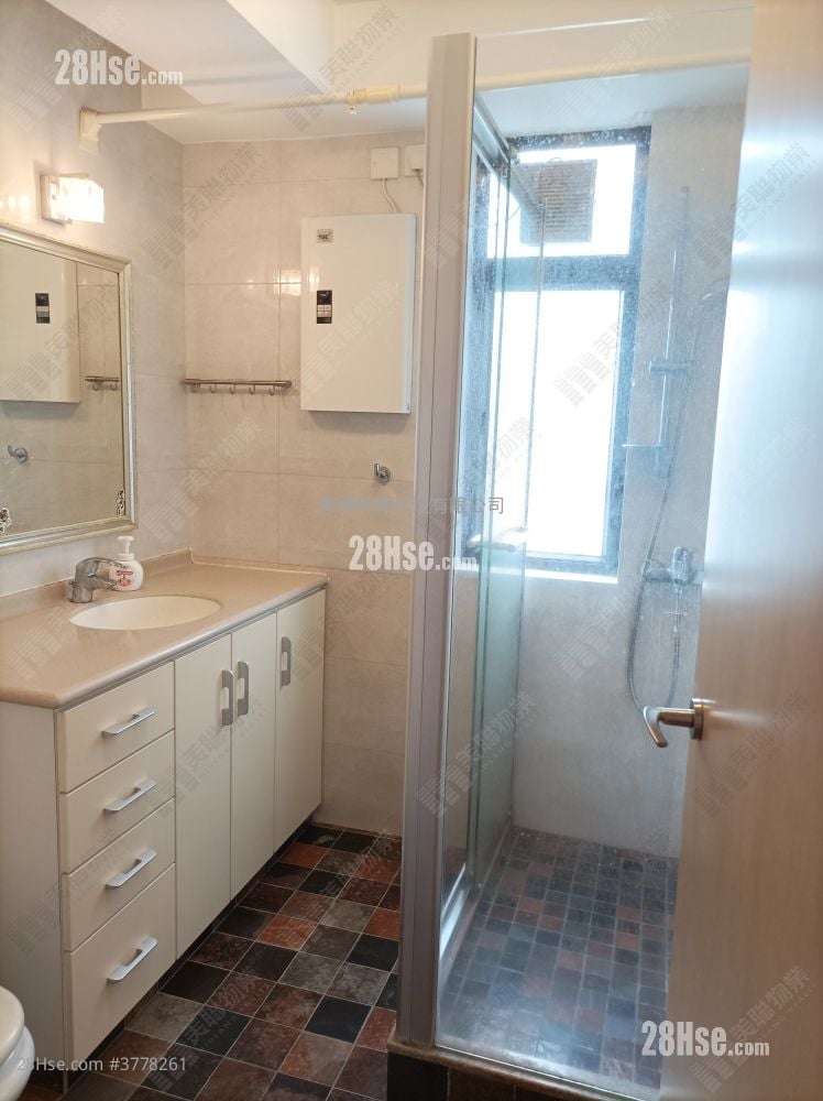 嘉辉台 售盘 3 房 , 1 浴室 736 平方尺