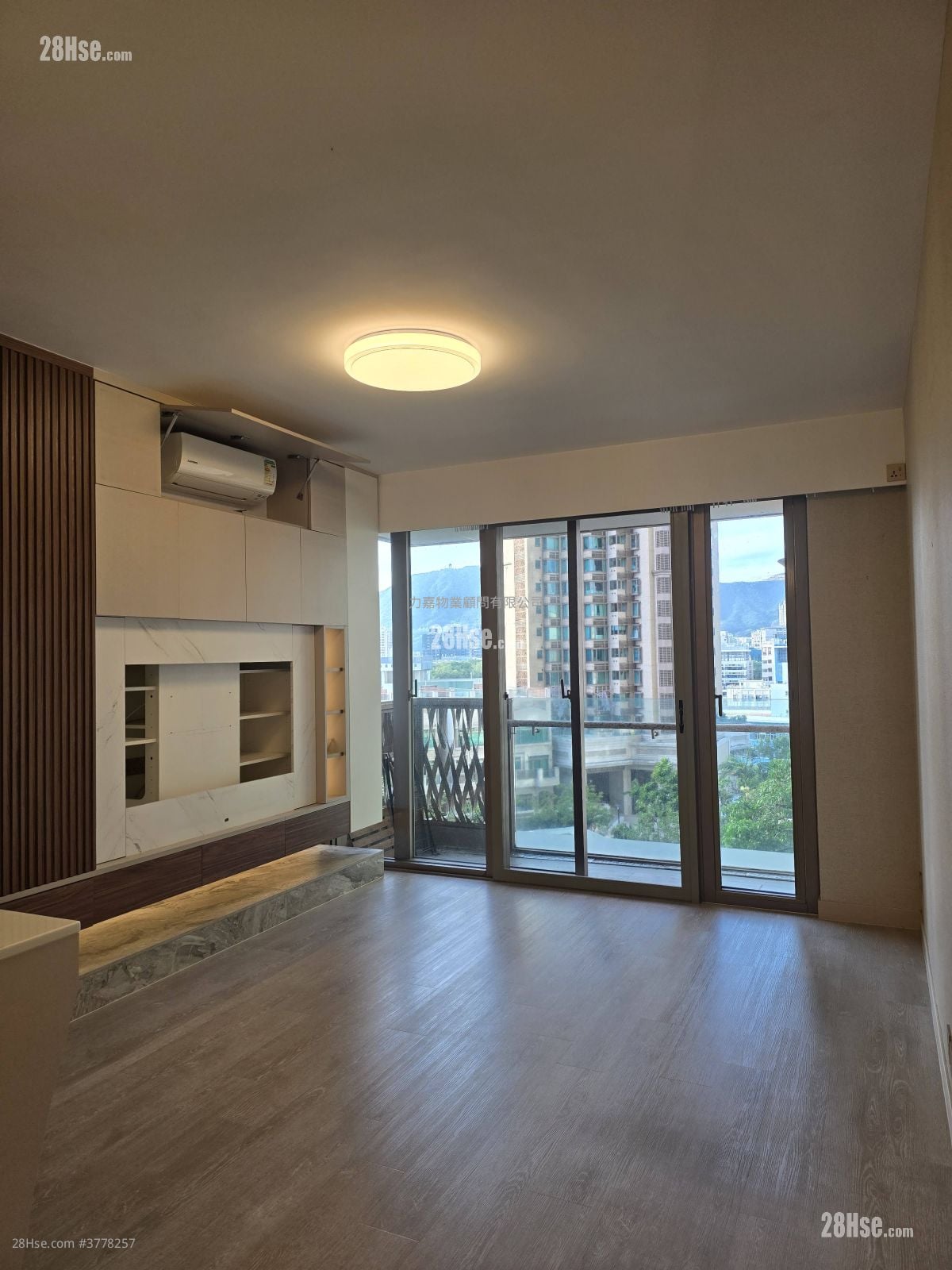 半山壹号 售盘 2 房 1,252 平方尺