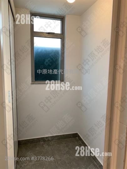 Capri 售盘 3 房 , 2 浴室 841 平方尺