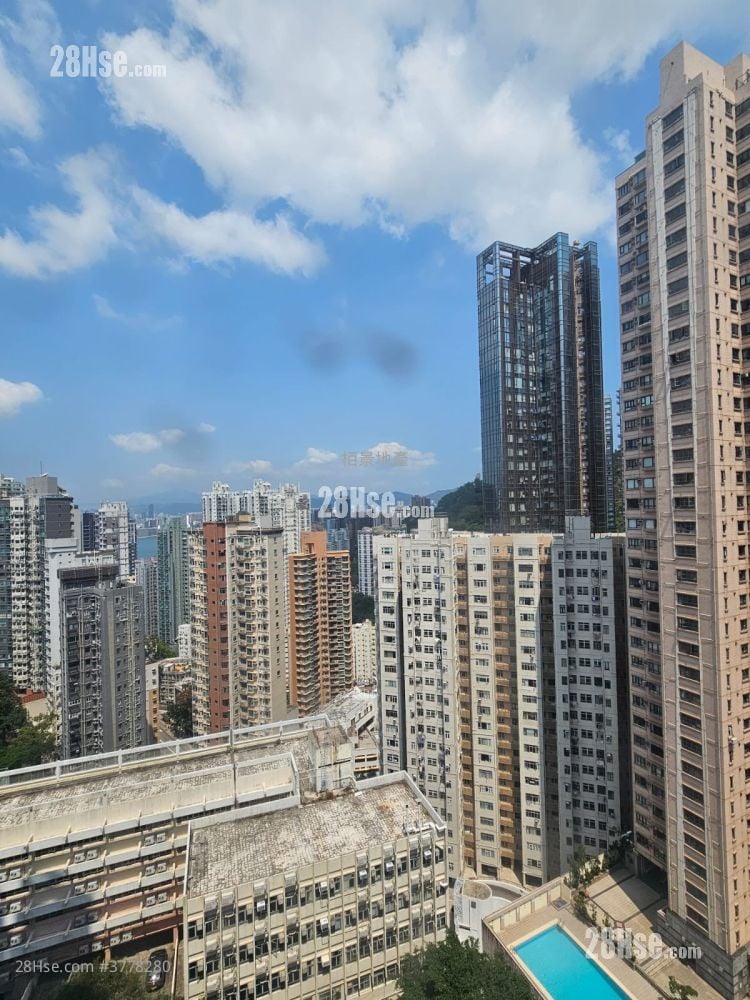 Tai Hang Terrace Sell 2 Bedrooms , 1 Bathroom 567 ft²