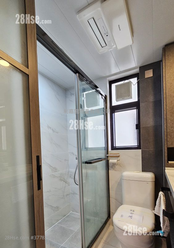 杏花邨 售盘 2 房 , 2 浴室 615 平方尺