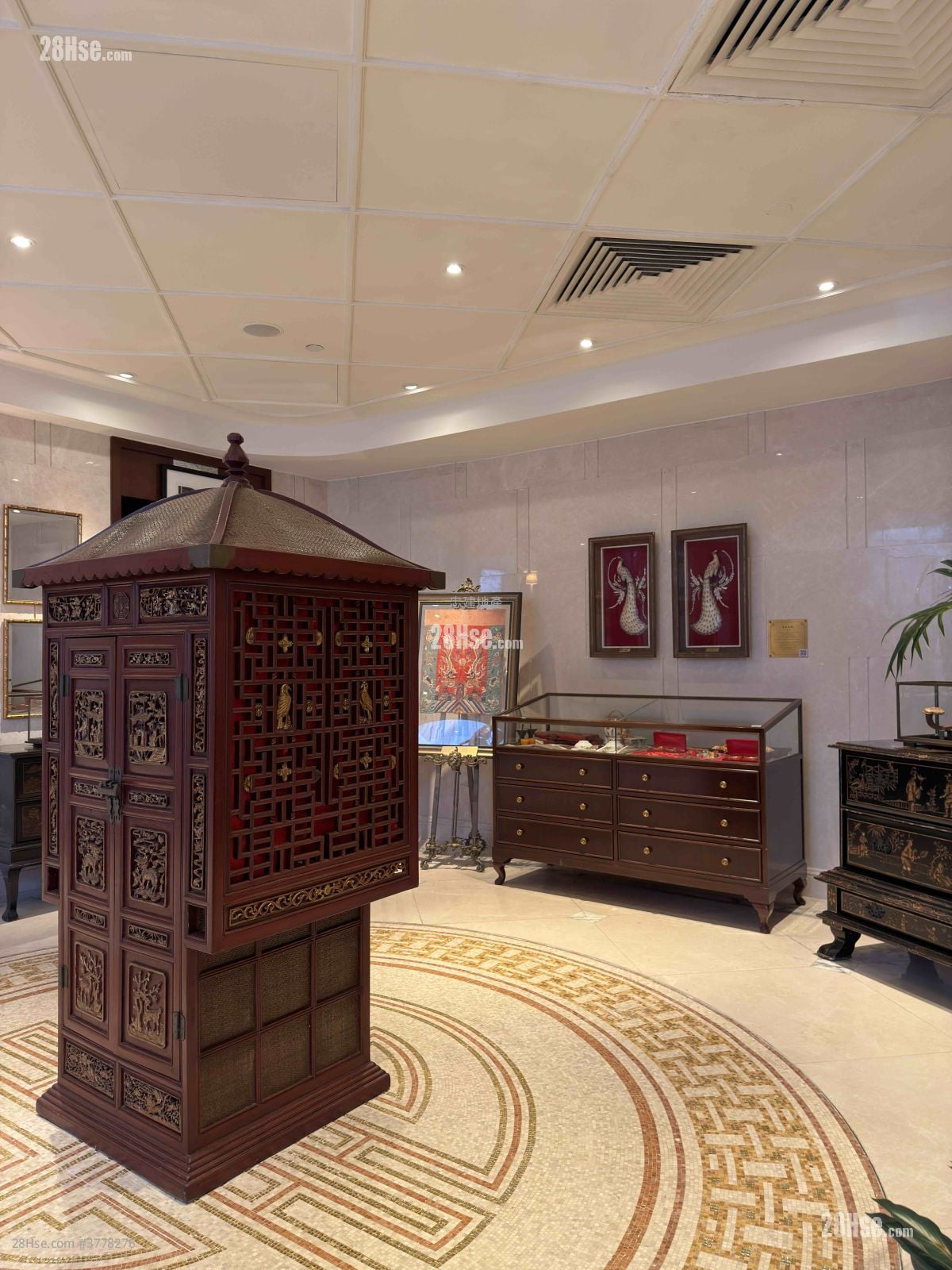 The Avenue Sell Studio , 1 Bathroom 346 ft²