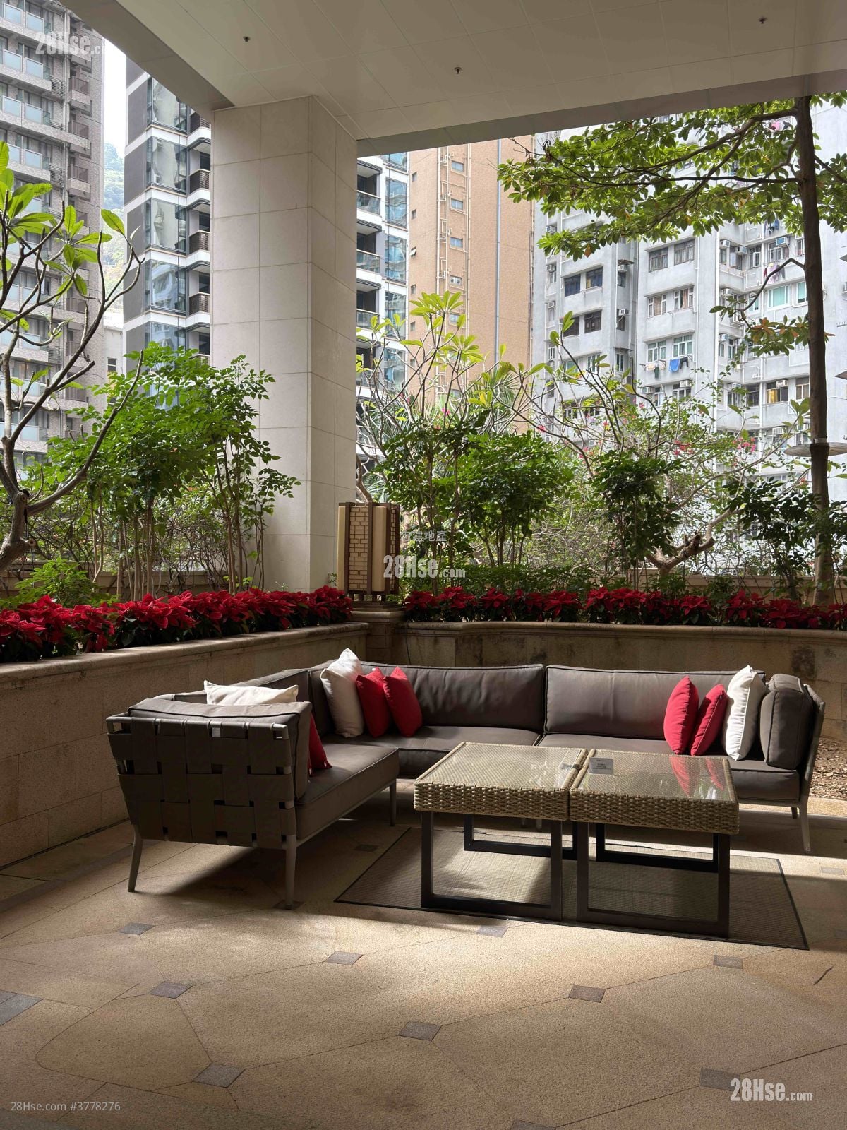 The Avenue Sell Studio , 1 Bathroom 346 ft²