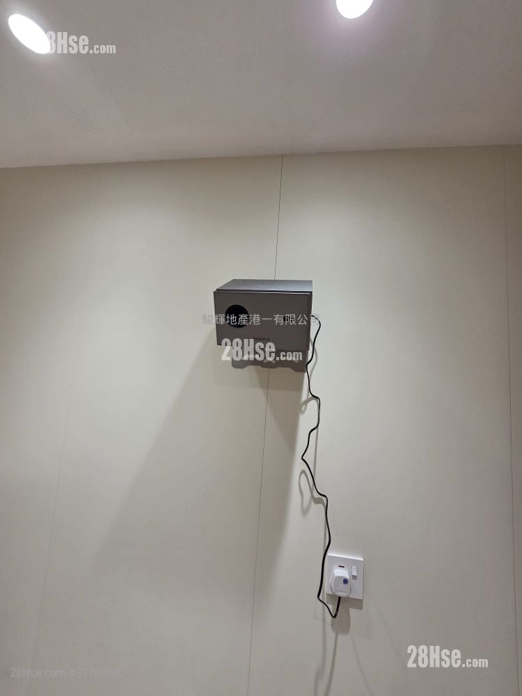 Man Yuen Building Rental Studio , 1 Bathroom 160 ft²