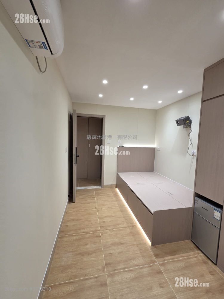Man Yuen Building Rental Studio , 1 Bathroom 160 ft²
