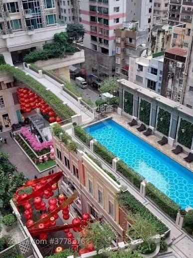 The Avenue Sell Studio , 1 Bathroom 346 ft²