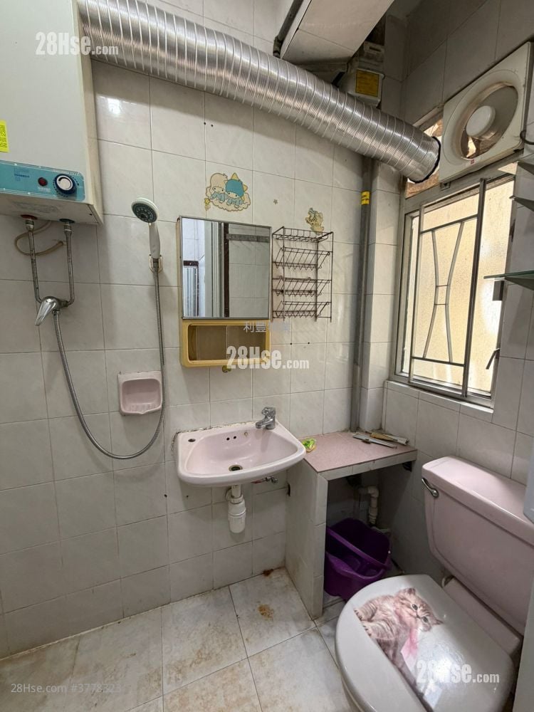 太安楼 租盘 3 房 351 平方尺