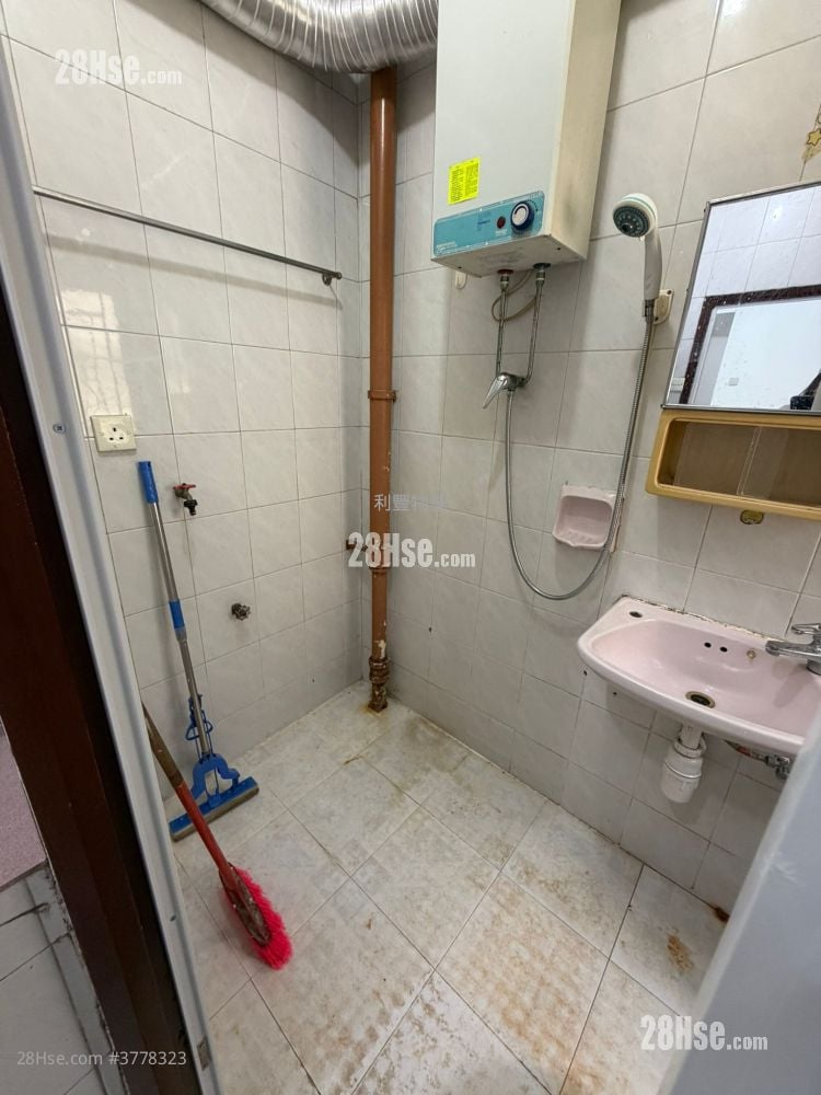 太安楼 租盘 3 房 351 平方尺