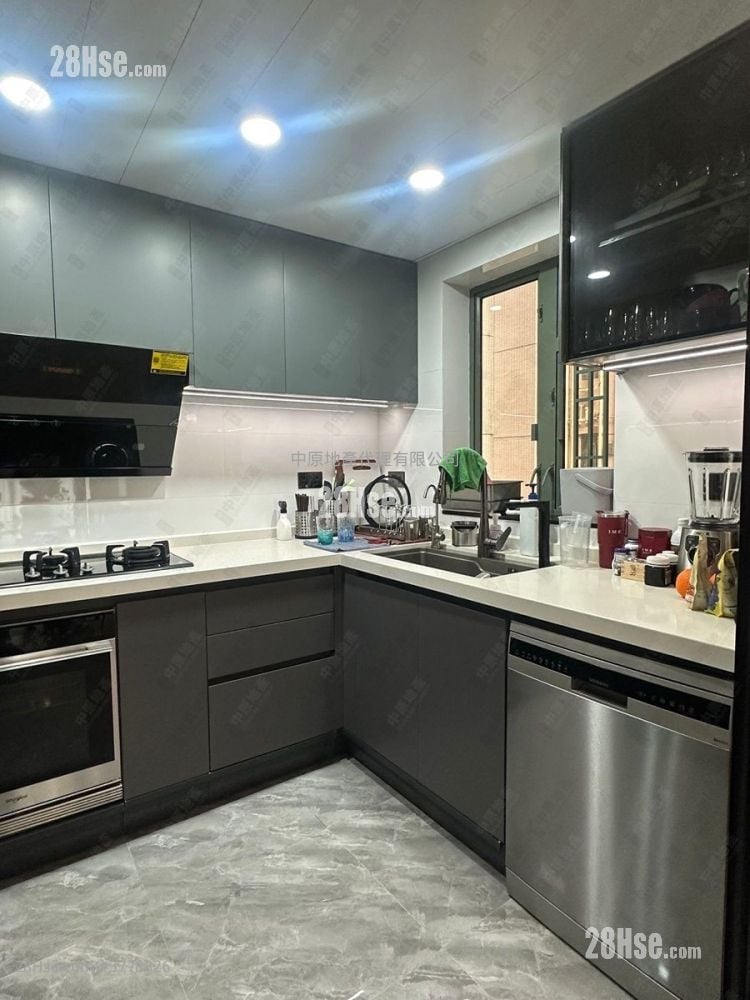 蔚蓝湾畔 售盘 3 房 , 2 浴室 745 平方尺