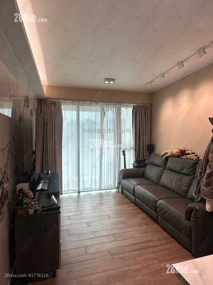 蔚蓝湾畔 售盘 3 房 , 2 浴室 745 平方尺