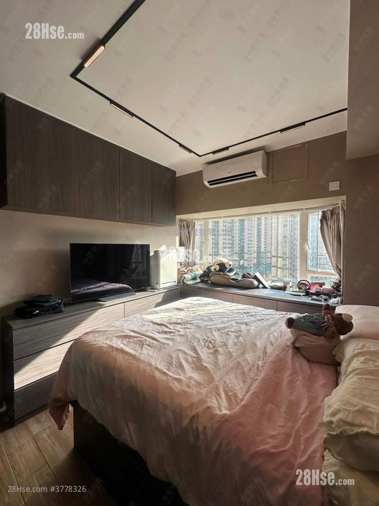 蔚蓝湾畔 售盘 3 房 , 2 浴室 745 平方尺