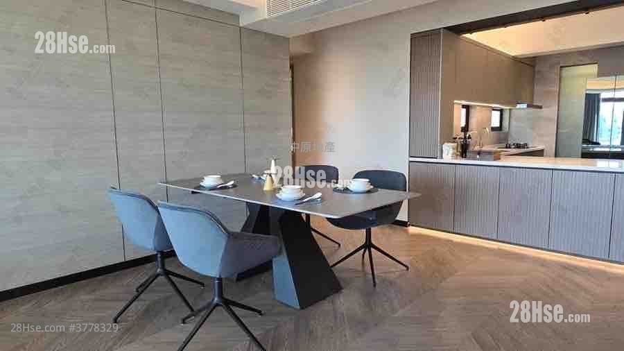 Hillsea Court Rental 3 Bedrooms , 2 Bathrooms 1,239 ft²