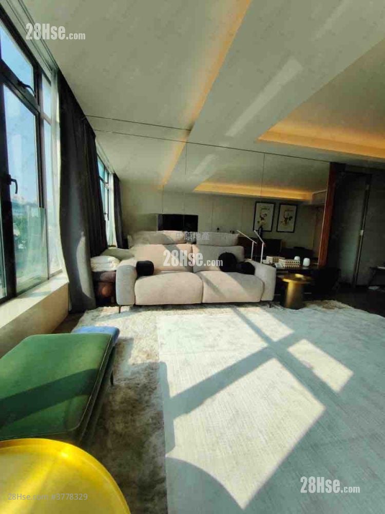 Hillsea Court Rental 3 Bedrooms , 2 Bathrooms 1,239 ft²