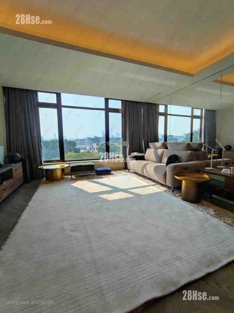 Hillsea Court Rental 3 Bedrooms , 2 Bathrooms 1,239 ft²