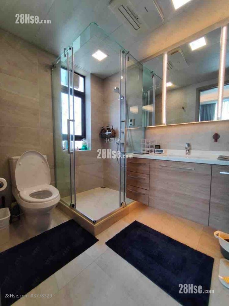 Hillsea Court Rental 3 Bedrooms , 2 Bathrooms 1,239 ft²