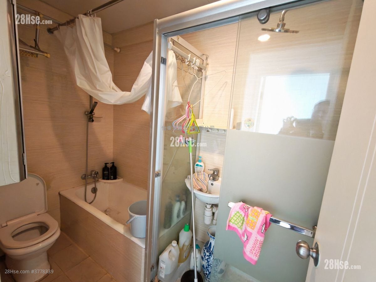 Elizabeth House Rental 2 Bedrooms , 1 Bathroom 540 ft²