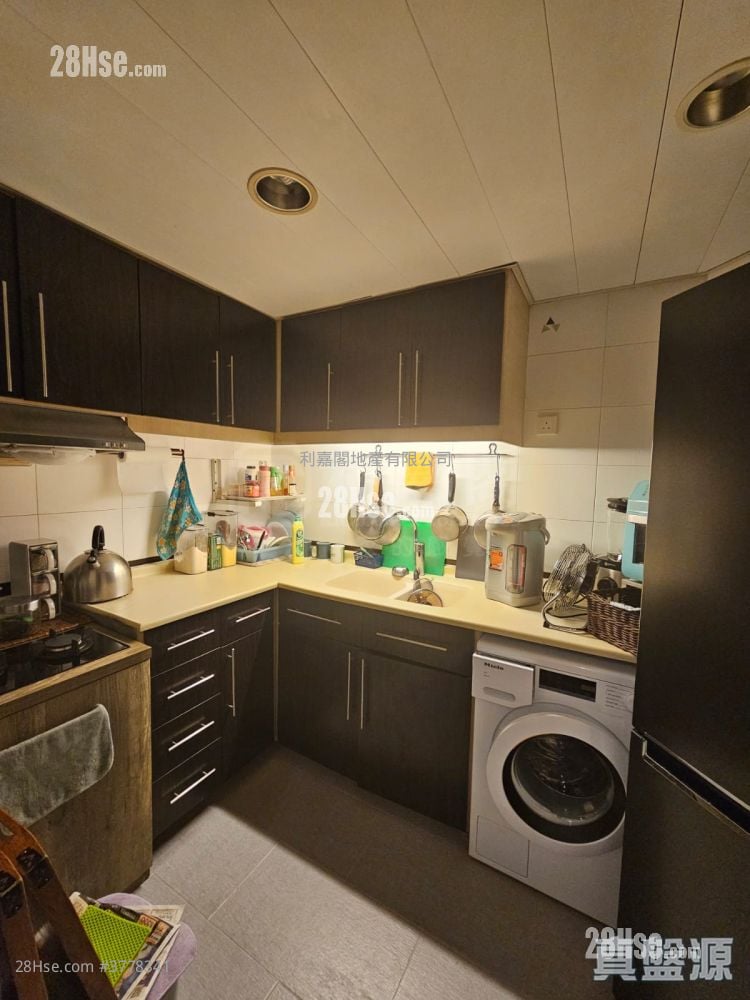 嘉湖山庄 售盘 3 房 , 2 浴室 633 平方尺