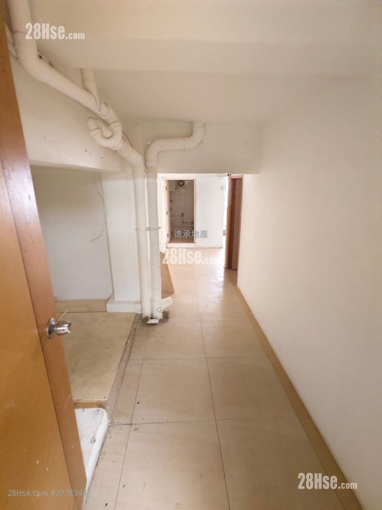 Chinese Mansion Rental 1 Bathroom