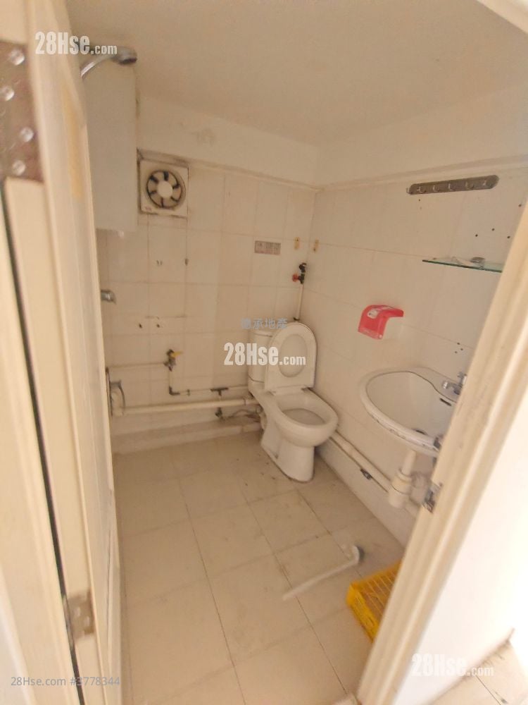 Chinese Mansion Rental 1 Bathroom