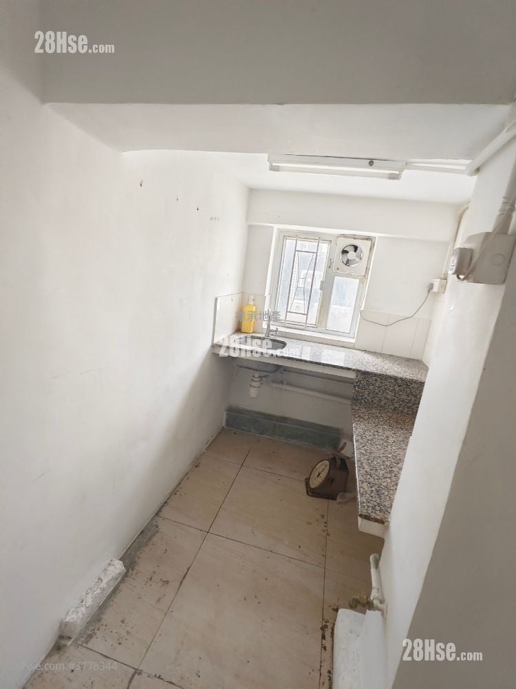 Chinese Mansion Rental 1 Bathroom