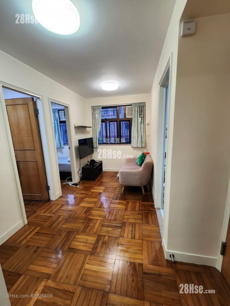 Wai Ching Court Rental 2 Bedrooms , 1 Bathroom 306 ft²