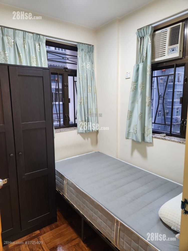 Wai Ching Court Rental 2 Bedrooms , 1 Bathroom 306 ft²