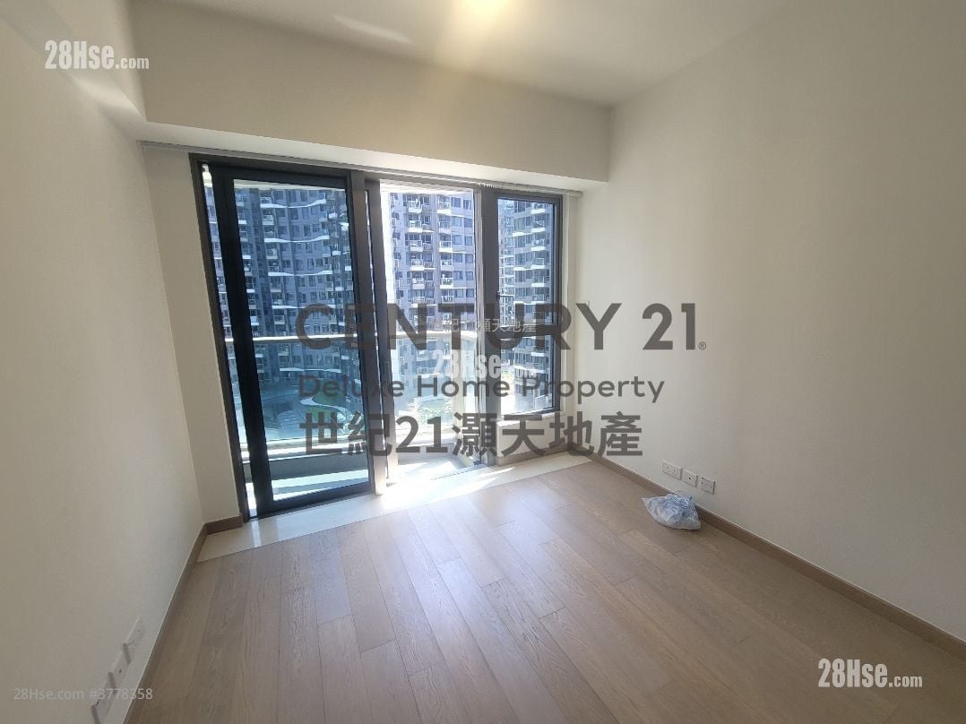 Solaria Rental 3 Bedrooms , 1 Bathroom 597 ft²