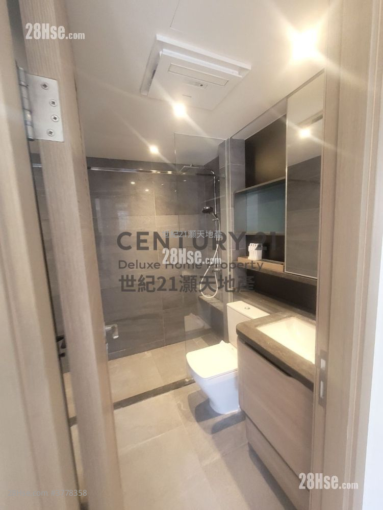 Solaria Rental 3 Bedrooms , 1 Bathroom 597 ft²