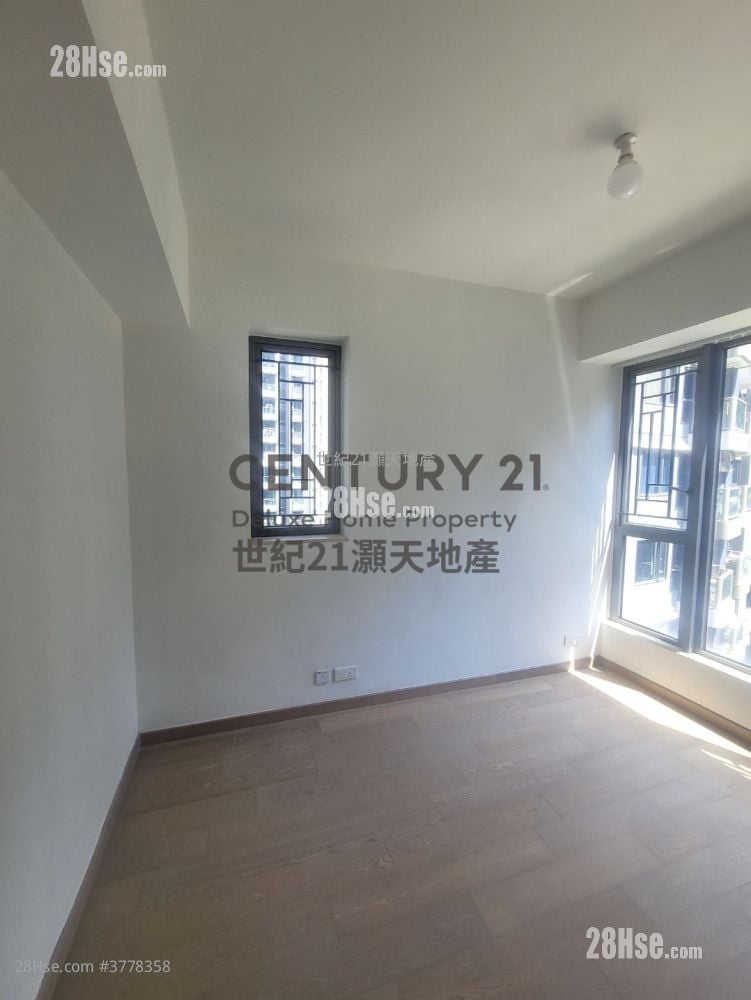 Solaria Rental 3 Bedrooms , 1 Bathroom 597 ft²