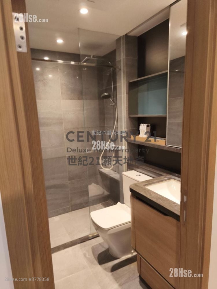 Solaria Rental 3 Bedrooms , 1 Bathroom 597 ft²