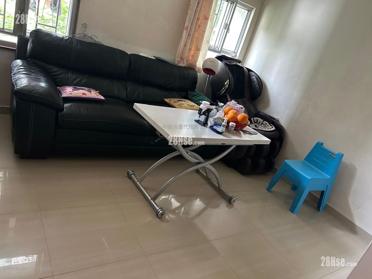 Yee Nga Court Sell 3 Bedrooms , 1 Bathroom 645 ft²