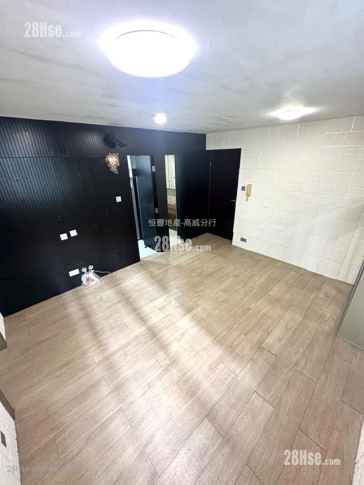 富怡花园 售盘 3 房 , 2 浴室 592 平方尺