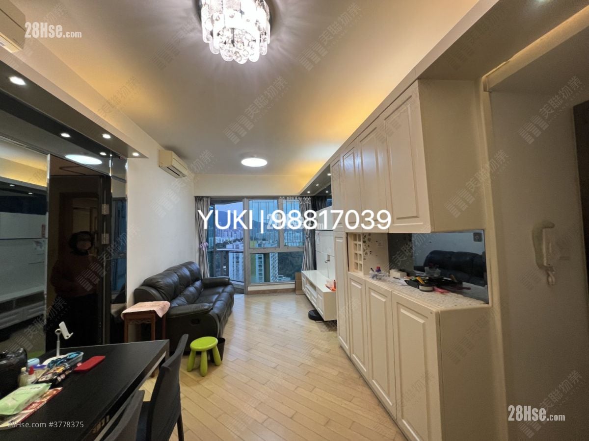 The Riverpark Rental 3 Bedrooms , 2 Bathrooms 720 ft²