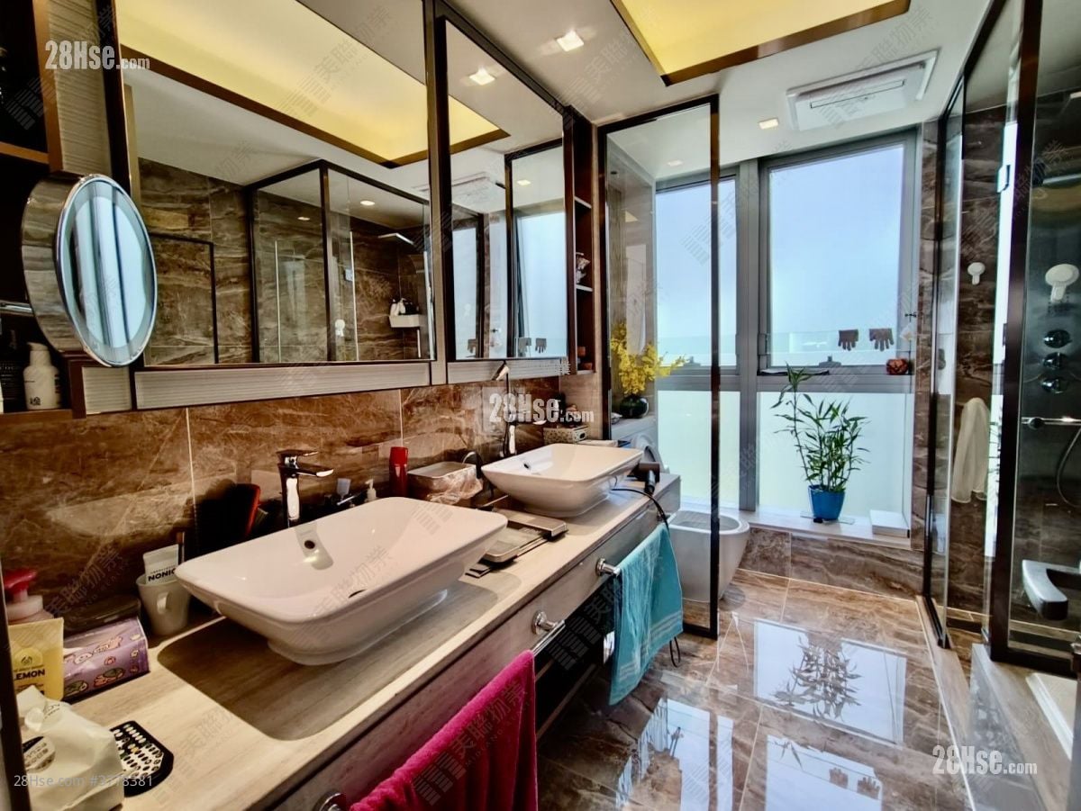 浴室: 富豪山峯 售盘 4 房 , 4 浴室 1,623 平方尺