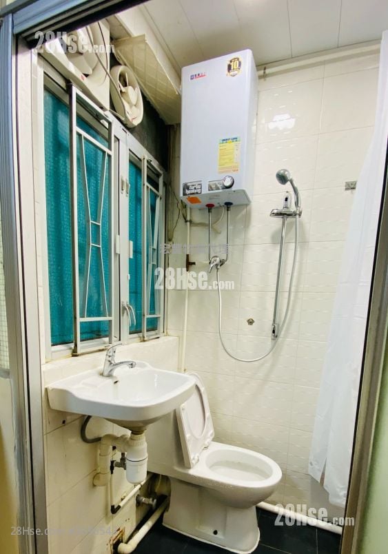 May Sun Building Rental Studio , 1 Bathroom 120 ft²