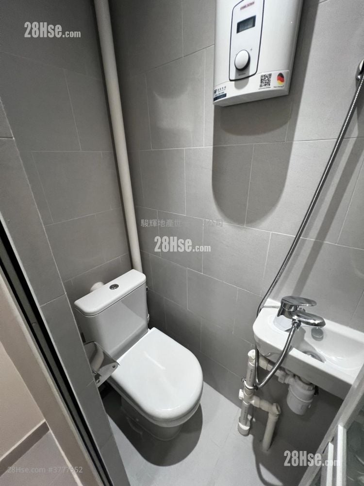 朗贤峯 租盘 3 房 , 2 浴室 783 平方尺