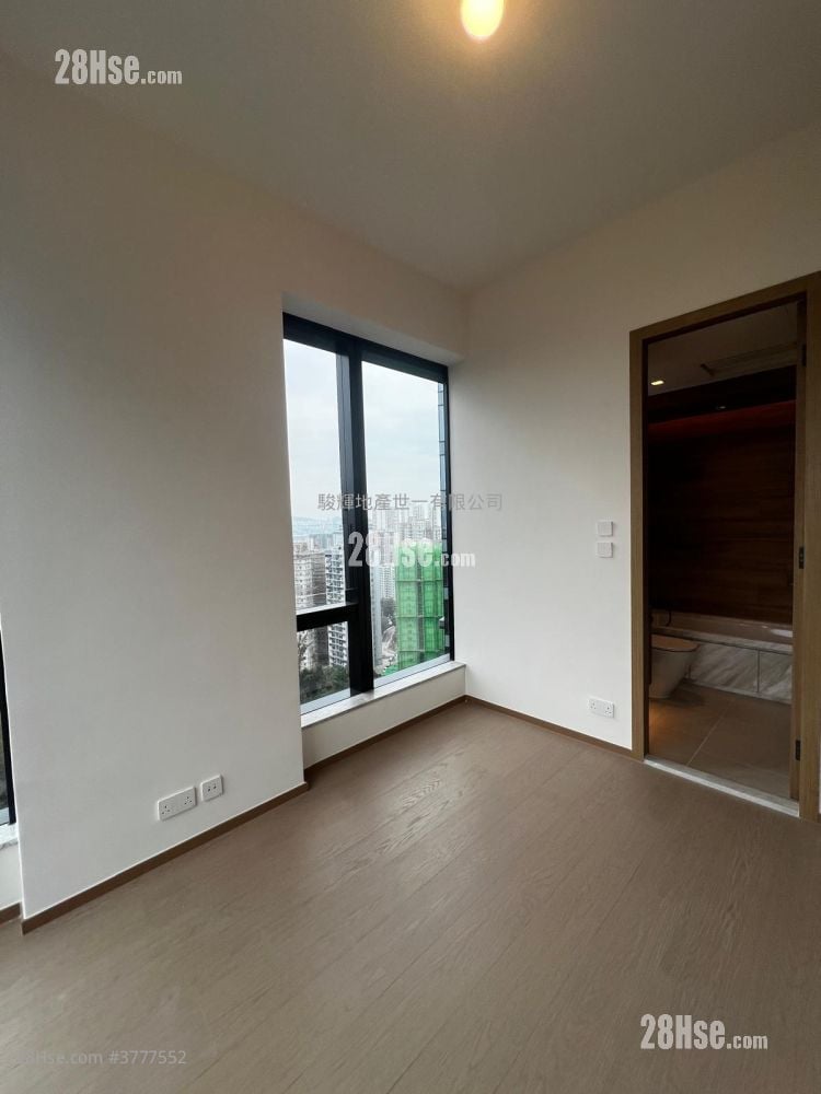 朗贤峯 租盘 3 房 , 2 浴室 783 平方尺