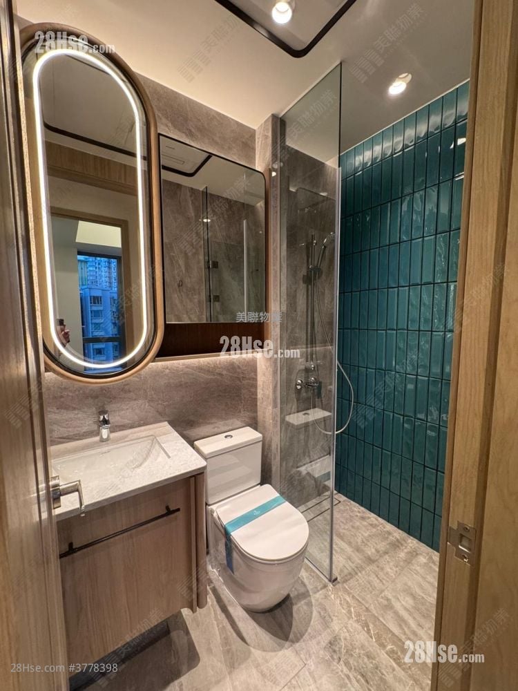 Hava Sell 2 Bedrooms , 1 Bathroom 387 ft²