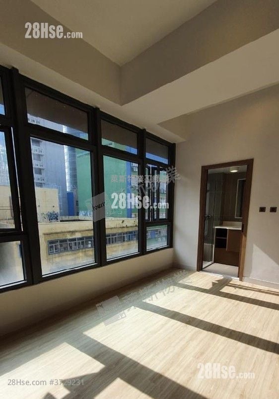 The Icon Sell 428 ft²