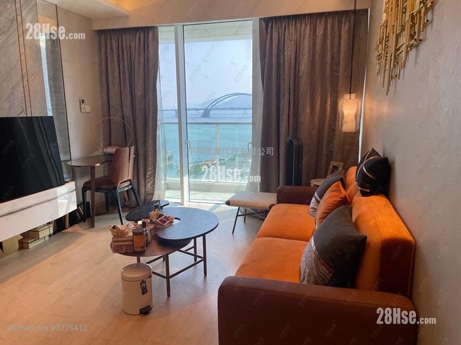 Monterey Sell 4 Bedrooms 1,078 ft²