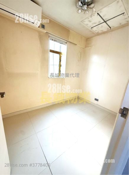 Tai Po Village House Sell 3 Bedrooms , 1 Bathroom