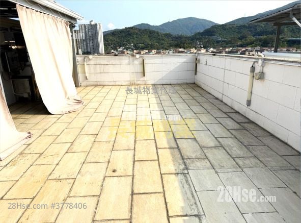 Tai Po Village House Sell 3 Bedrooms , 1 Bathroom