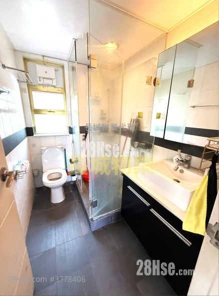 Tai Po Village House Sell 3 Bedrooms , 1 Bathroom
